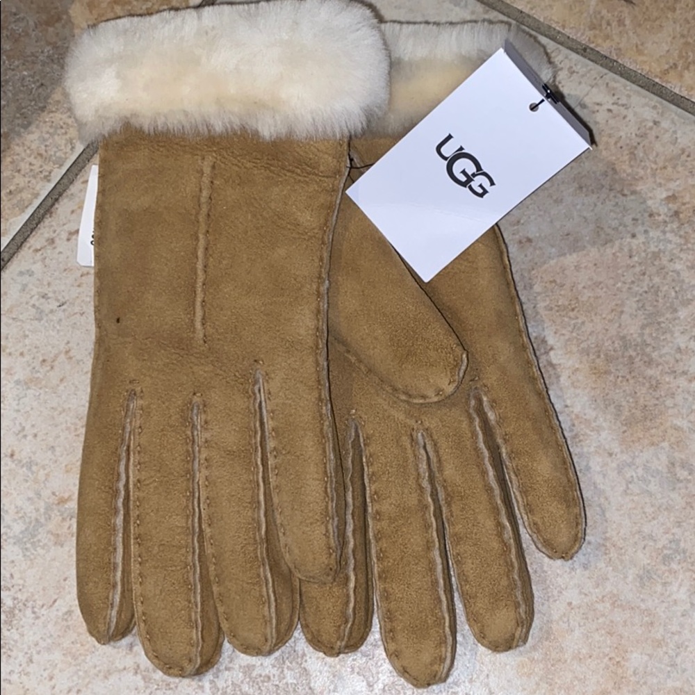 UGG gloves